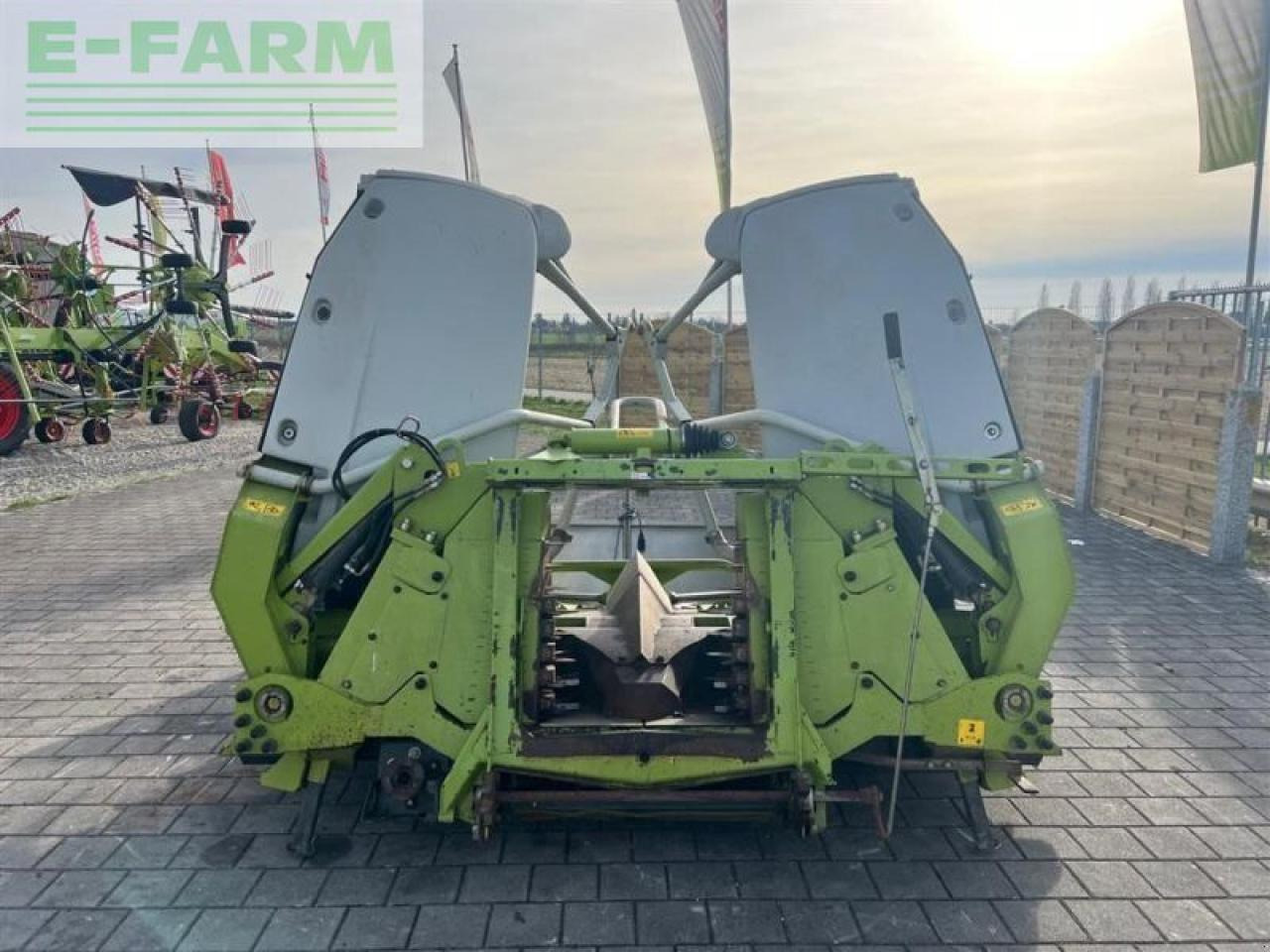 CLAAS orbis 600 - Lopbarības kombaina papildaprīkojums: foto 2 CLAAS orbis 600 - Lopbarības kombaina papildaprīkojums: foto 2