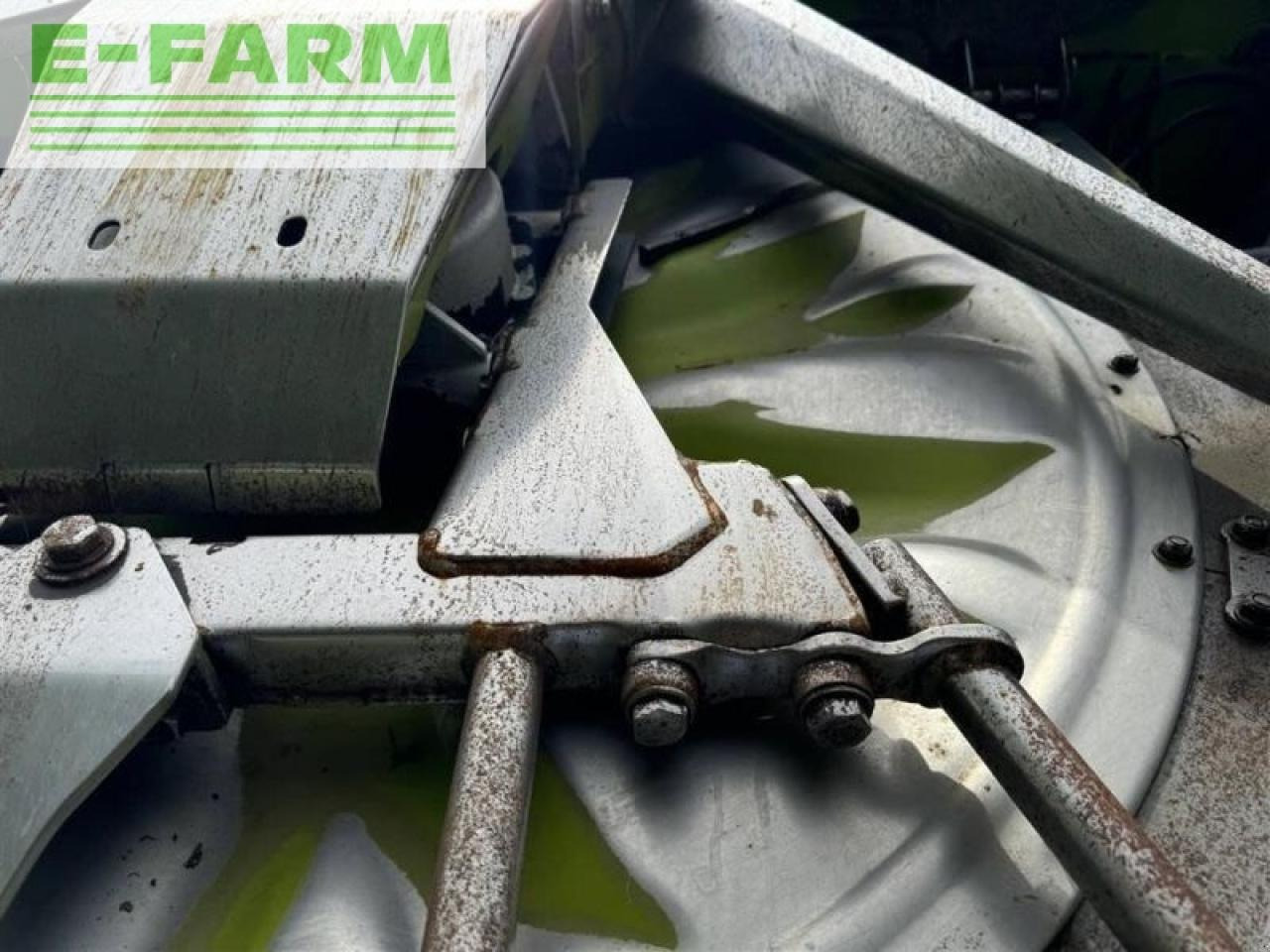 CLAAS orbis 750 - Lopbarības kombaina papildaprīkojums: foto 4 CLAAS orbis 750 - Lopbarības kombaina papildaprīkojums: foto 4