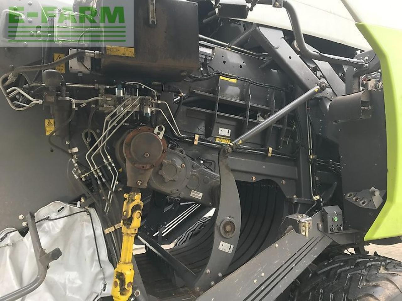 CLAAS quadrant 5300 fc - Kīpu prese: foto 5 CLAAS quadrant 5300 fc - Kīpu prese: foto 5