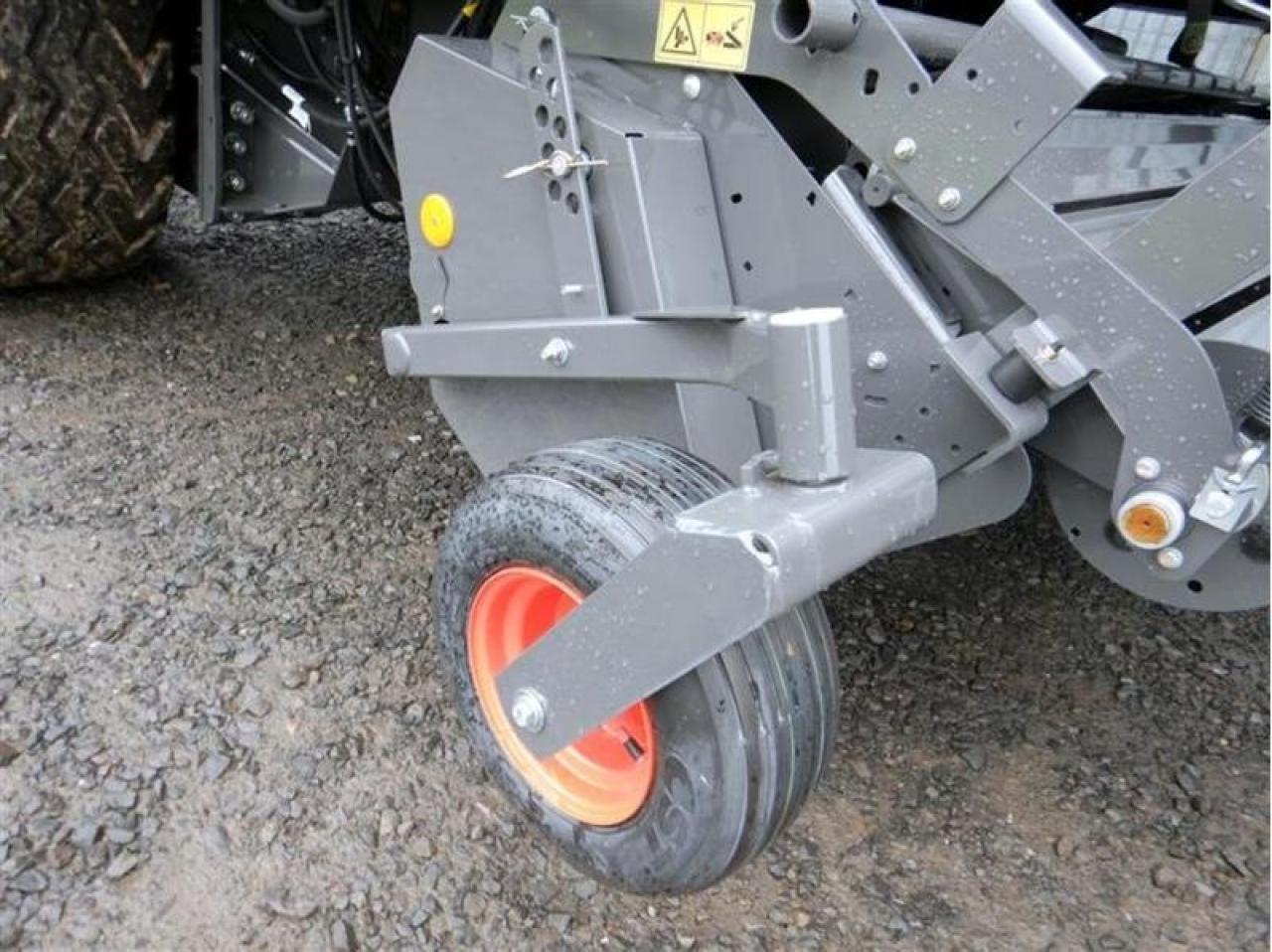 Kīpu prese CLAAS rollant 454 uniwrap: foto 17