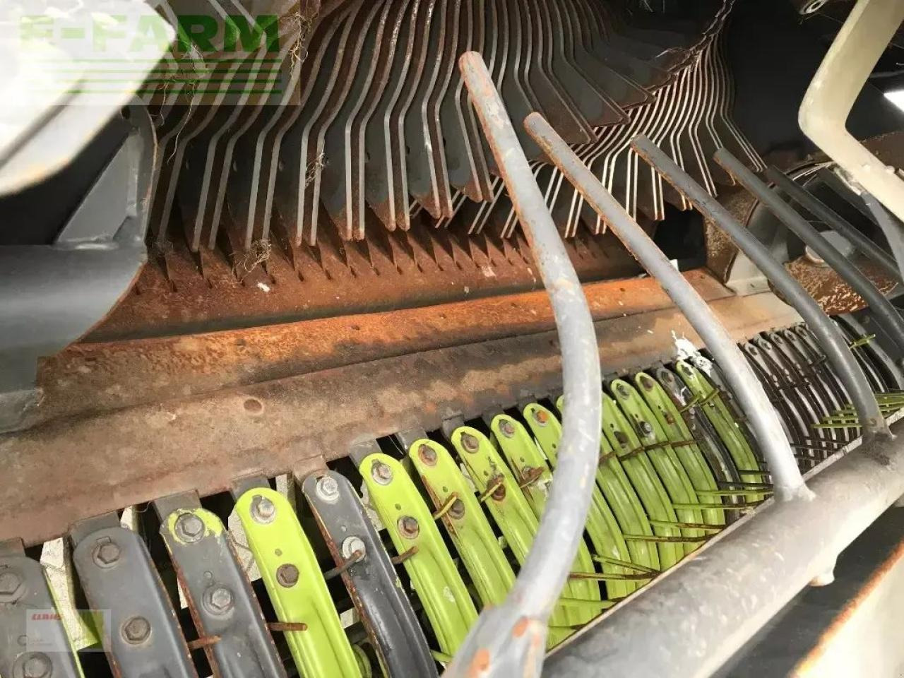 CLAAS rollant uniwrap 455(roto cut 25 messer) - Kīpu prese: foto 3 CLAAS rollant uniwrap 455(roto cut 25 messer) - Kīpu prese: foto 3