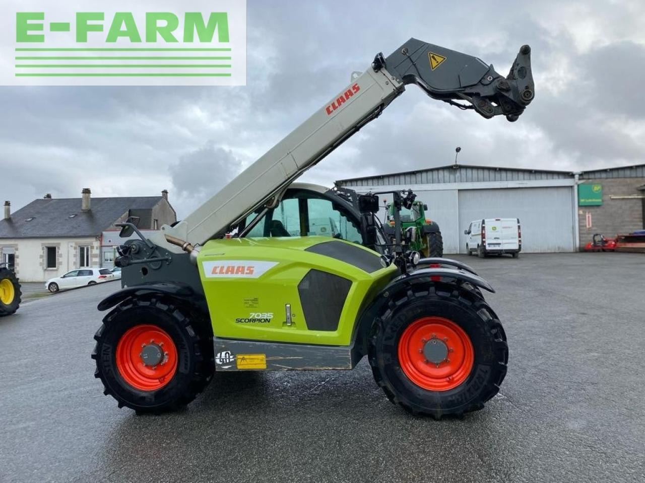 CLAAS scorpion 7035 destockage - Teleskopiskais iekrāvējs: foto 3 CLAAS scorpion 7035 destockage - Teleskopiskais iekrāvējs: foto 3