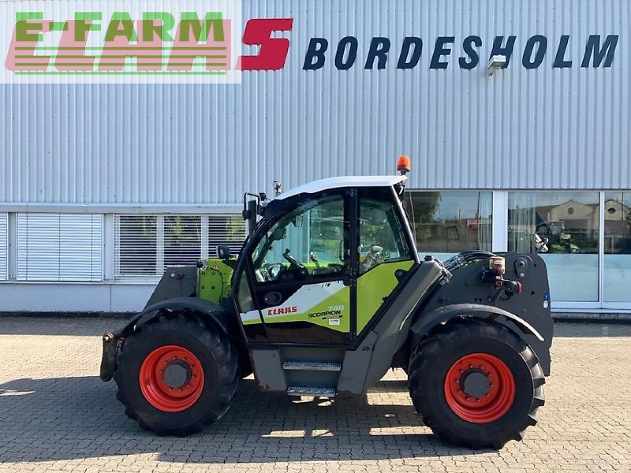 CLAAS scorpion 746 - Teleskopiskais iekrāvējs: foto 1 CLAAS scorpion 746 - Teleskopiskais iekrāvējs: foto 1