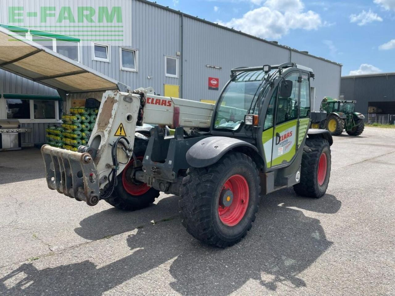 CLAAS scorpion 9040 varipower plus - Teleskopiskais iekrāvējs: foto 1 CLAAS scorpion 9040 varipower plus - Teleskopiskais iekrāvējs: foto 1