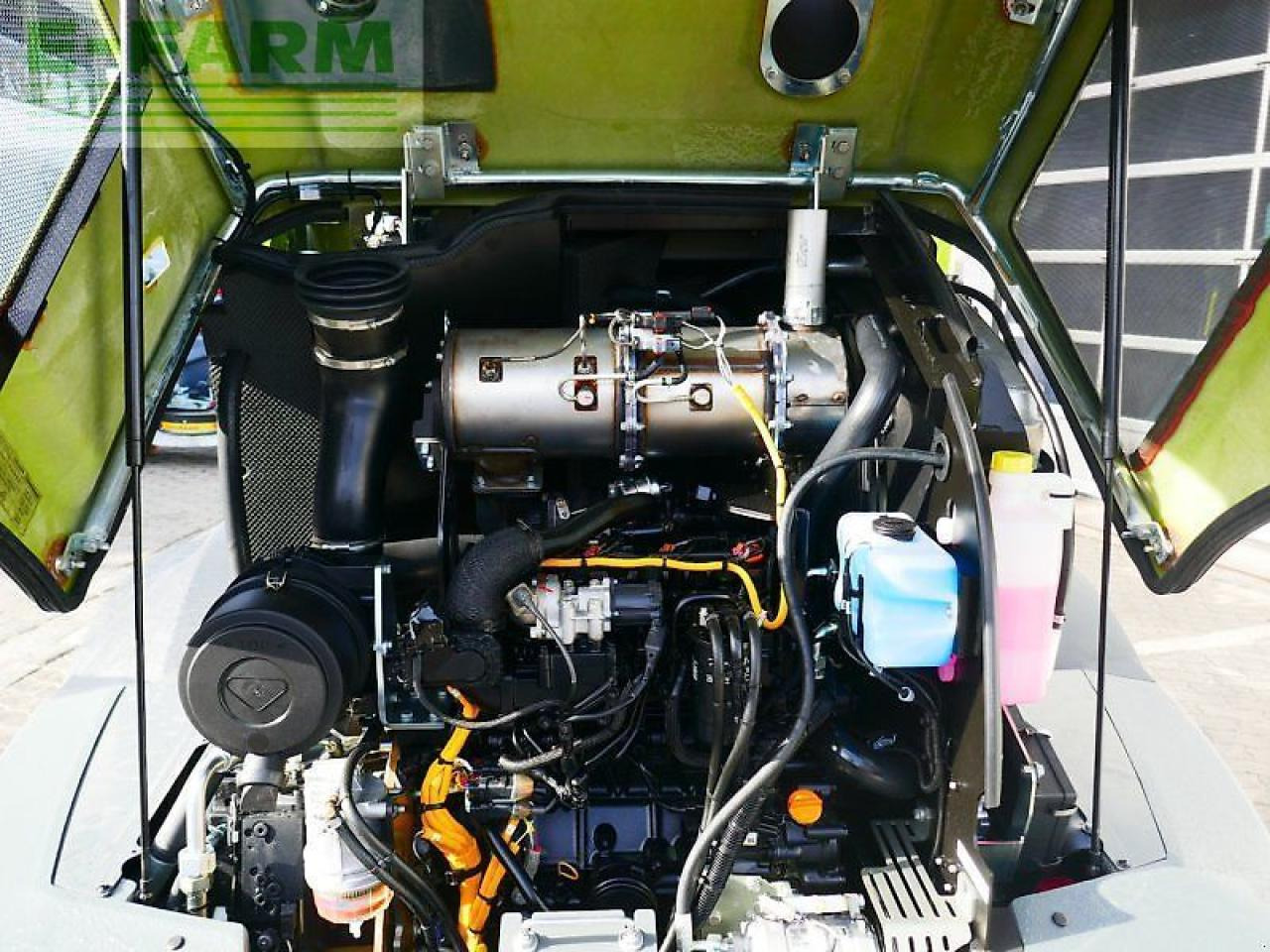 Mini-ekskavators CLAAS torion 644 sinus - eingesetzte vorführmaschine: foto 9
