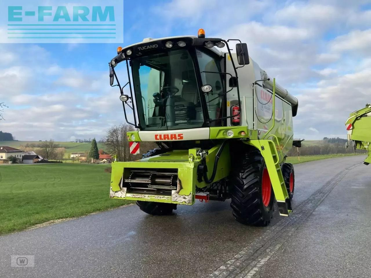 CLAAS tucano 420 - Labības kombains: foto 3 CLAAS tucano 420 - Labības kombains: foto 3