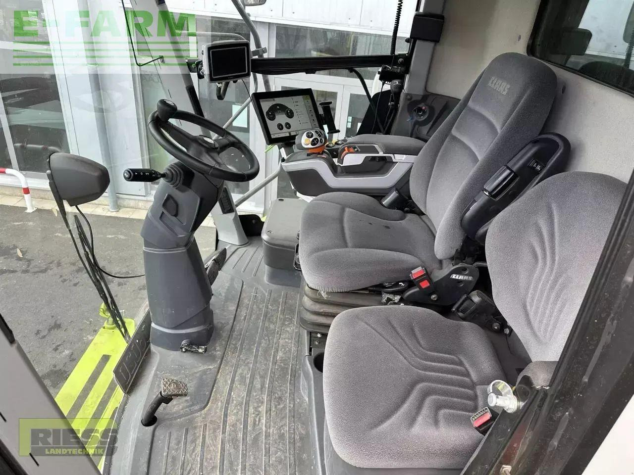 CLAAS tucano 430 vario 560 l34 - Labības kombains: foto 4 CLAAS tucano 430 vario 560 l34 - Labības kombains: foto 4