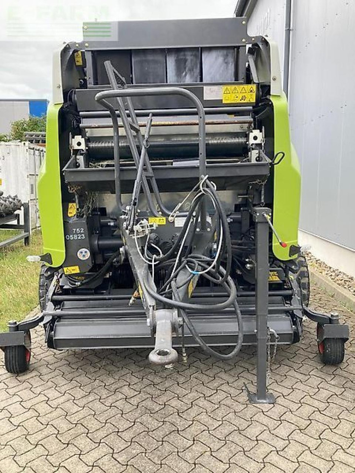 CLAAS variant 485 rc pro - Kīpu prese: foto 5 CLAAS variant 485 rc pro - Kīpu prese: foto 5