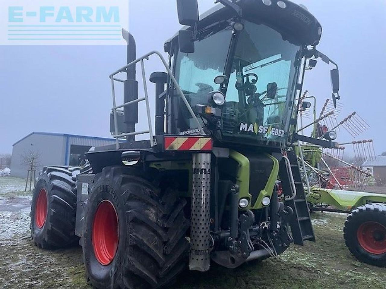 CLAAS xerion 3800 saddle trac SADDLE TRAC - Traktors: foto 1 CLAAS xerion 3800 saddle trac SADDLE TRAC - Traktors: foto 1