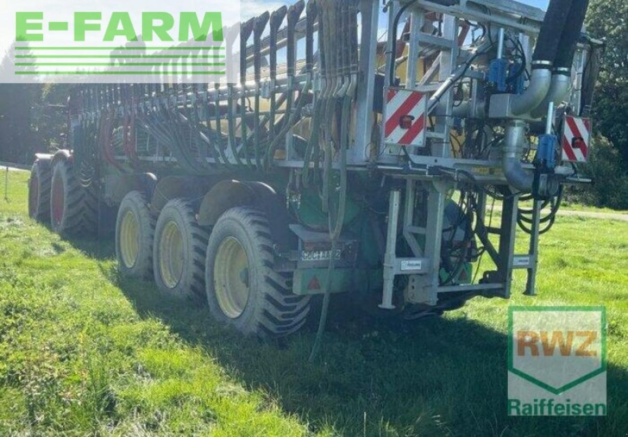 CLAAS xerion 3800 trac - Pašgājējmiglotājs: foto 5 CLAAS xerion 3800 trac - Pašgājējmiglotājs: foto 5