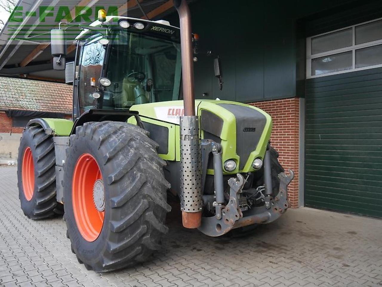 CLAAS xerion 3800 trac vc TRAC VC - Traktors: foto 2 CLAAS xerion 3800 trac vc TRAC VC - Traktors: foto 2