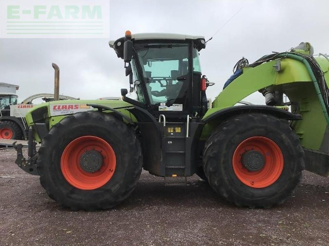 CLAAS xerion 3800 trac vc TRAC VC - Traktors: foto 4 CLAAS xerion 3800 trac vc TRAC VC - Traktors: foto 4