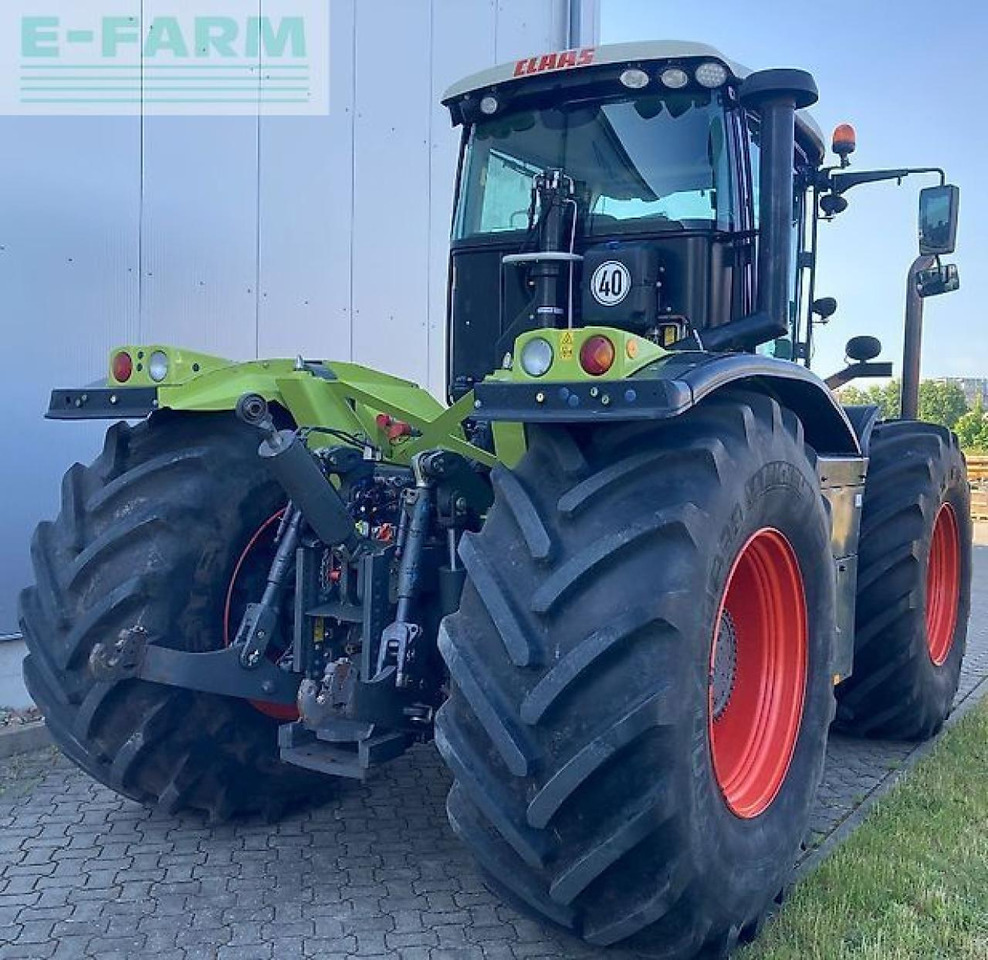 CLAAS xerion 3800 trac vc TRAC VC - Traktors: foto 2 CLAAS xerion 3800 trac vc TRAC VC - Traktors: foto 2