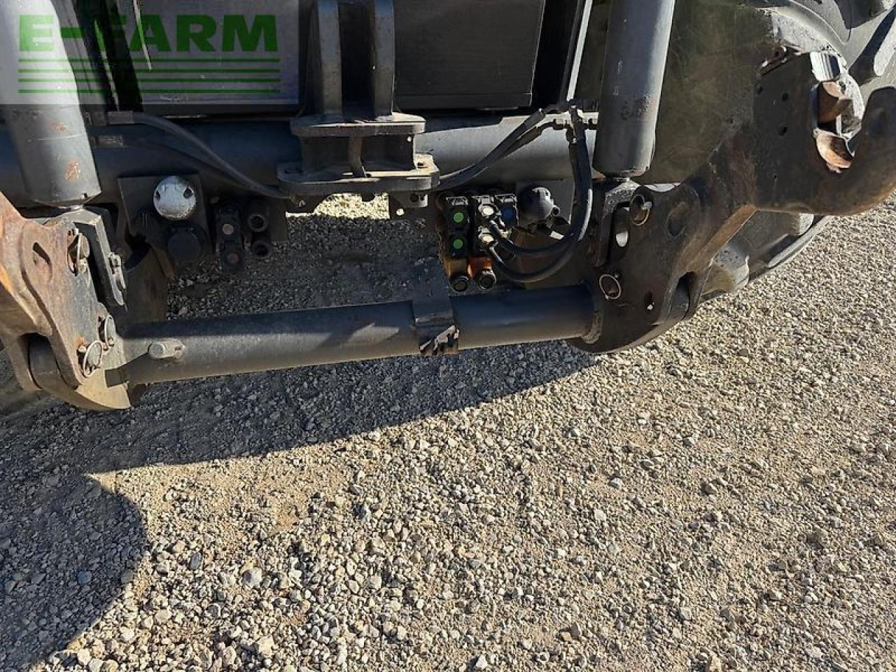 CLAAS xerion 3800 vc - Traktors: foto 4 CLAAS xerion 3800 vc - Traktors: foto 4