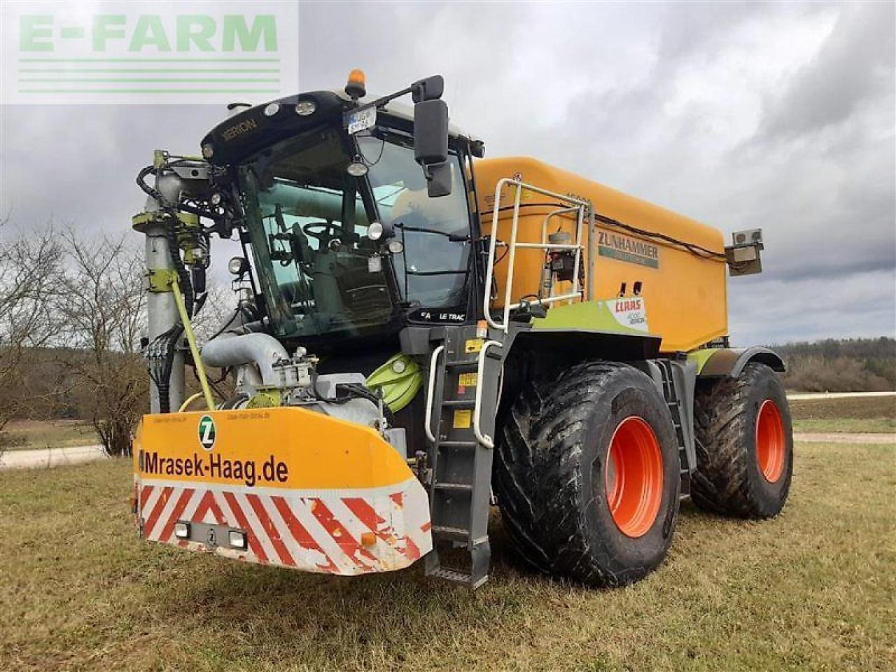 CLAAS xerion 4000 saddle trac SADDLE TRAC - Pašgājējmiglotājs: foto 1 CLAAS xerion 4000 saddle trac SADDLE TRAC - Pašgājējmiglotājs: foto 1