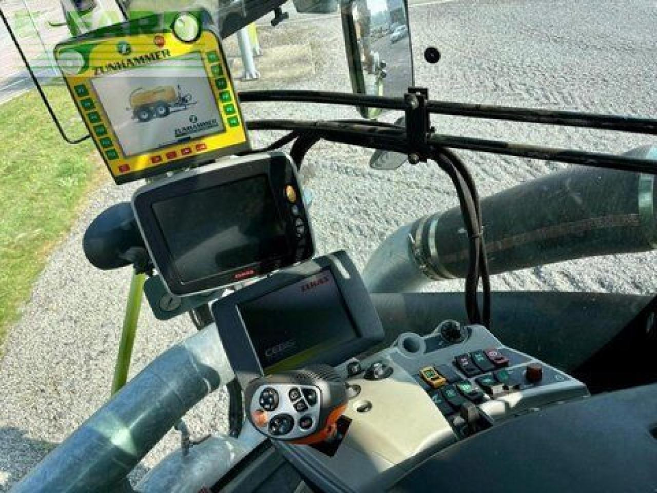 Traktors CLAAS xerion 4000 saddle trac, zunhammer acx 16 cbm SADDLE TRAC: foto 11