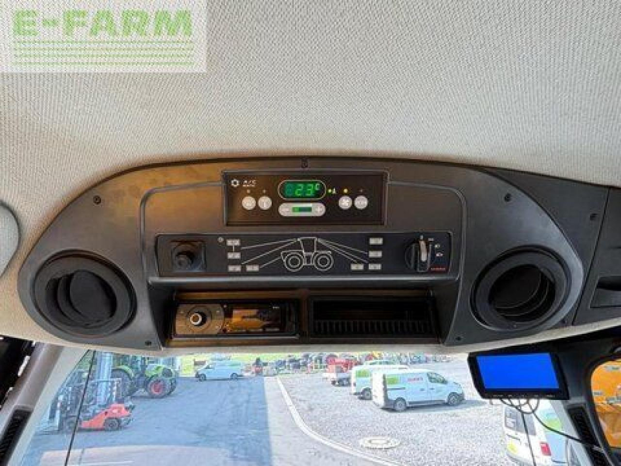 Traktors CLAAS xerion 4000 saddle trac, zunhammer acx 16 cbm SADDLE TRAC: foto 12