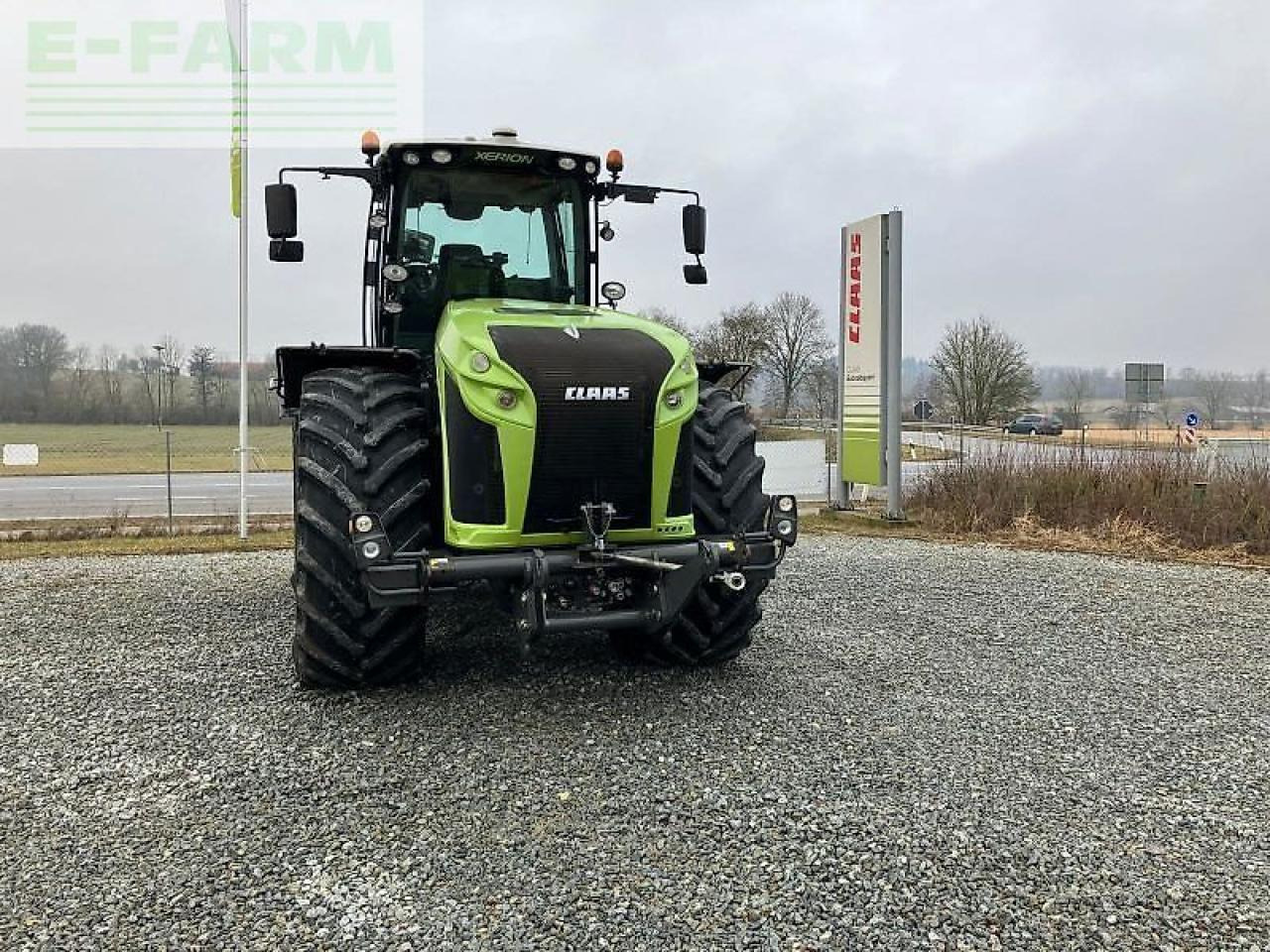CLAAS xerion 4000 vc - Traktors: foto 2 CLAAS xerion 4000 vc - Traktors: foto 2