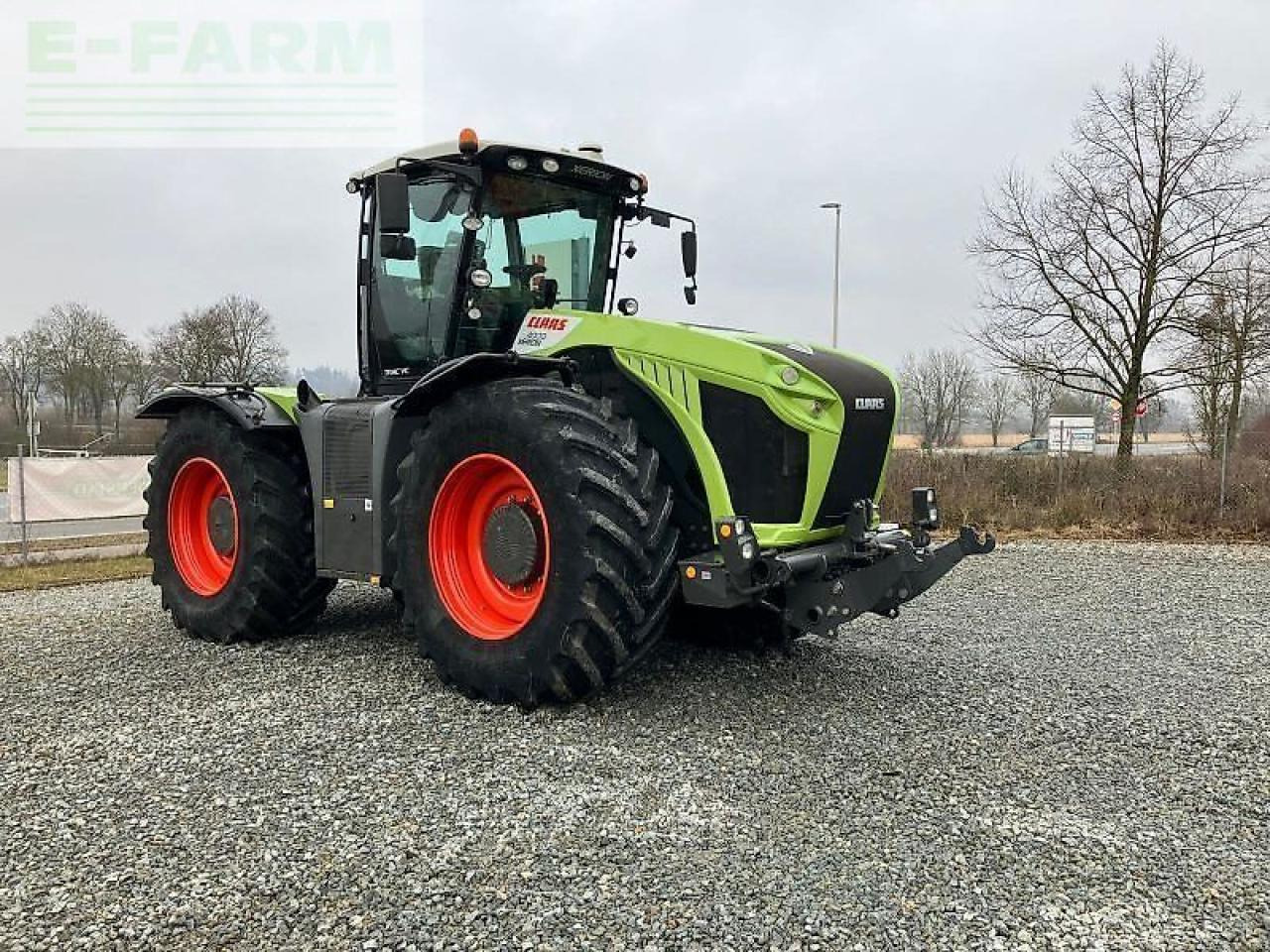 CLAAS xerion 4000 vc - Traktors: foto 1 CLAAS xerion 4000 vc - Traktors: foto 1