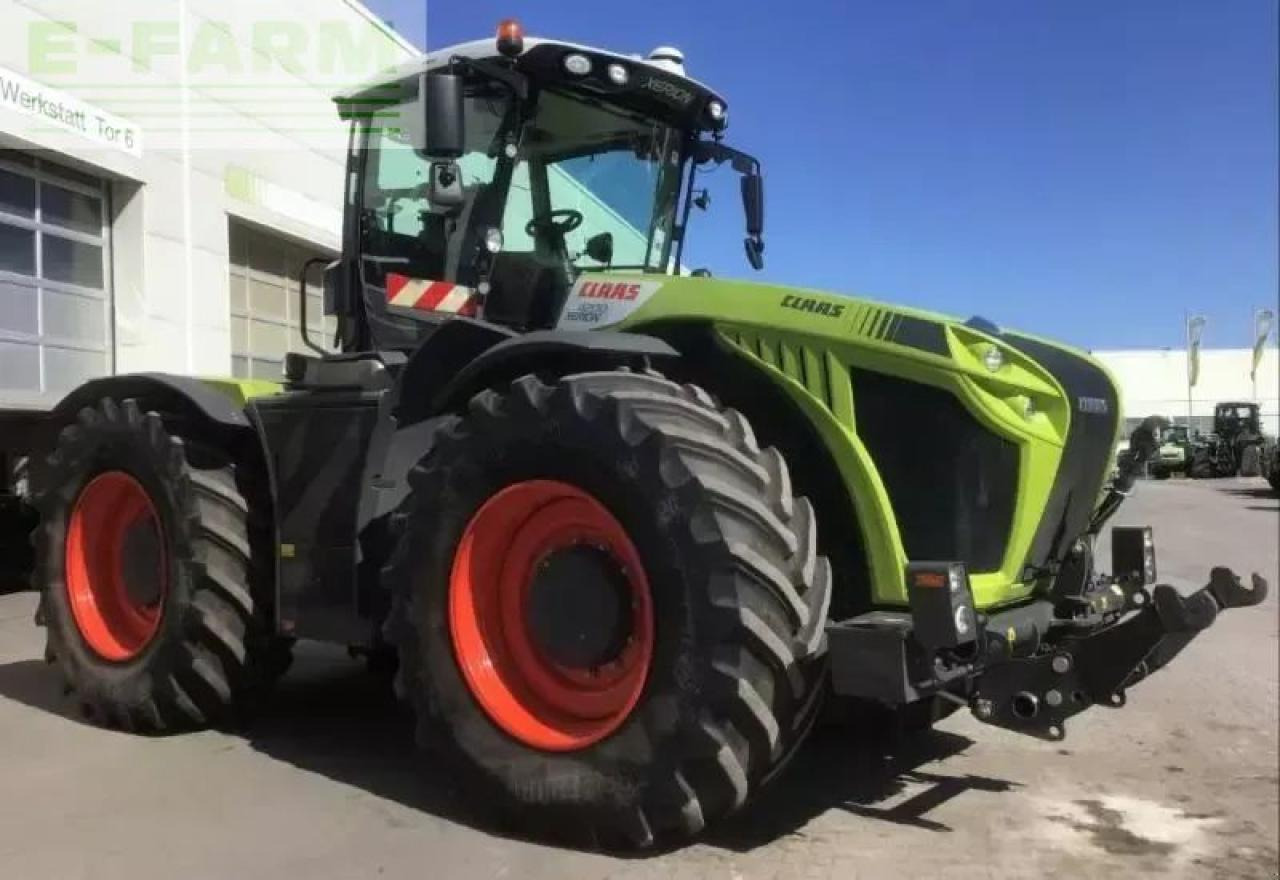CLAAS xerion 4200 trac vc TRAC VC - Traktors: foto 2 CLAAS xerion 4200 trac vc TRAC VC - Traktors: foto 2