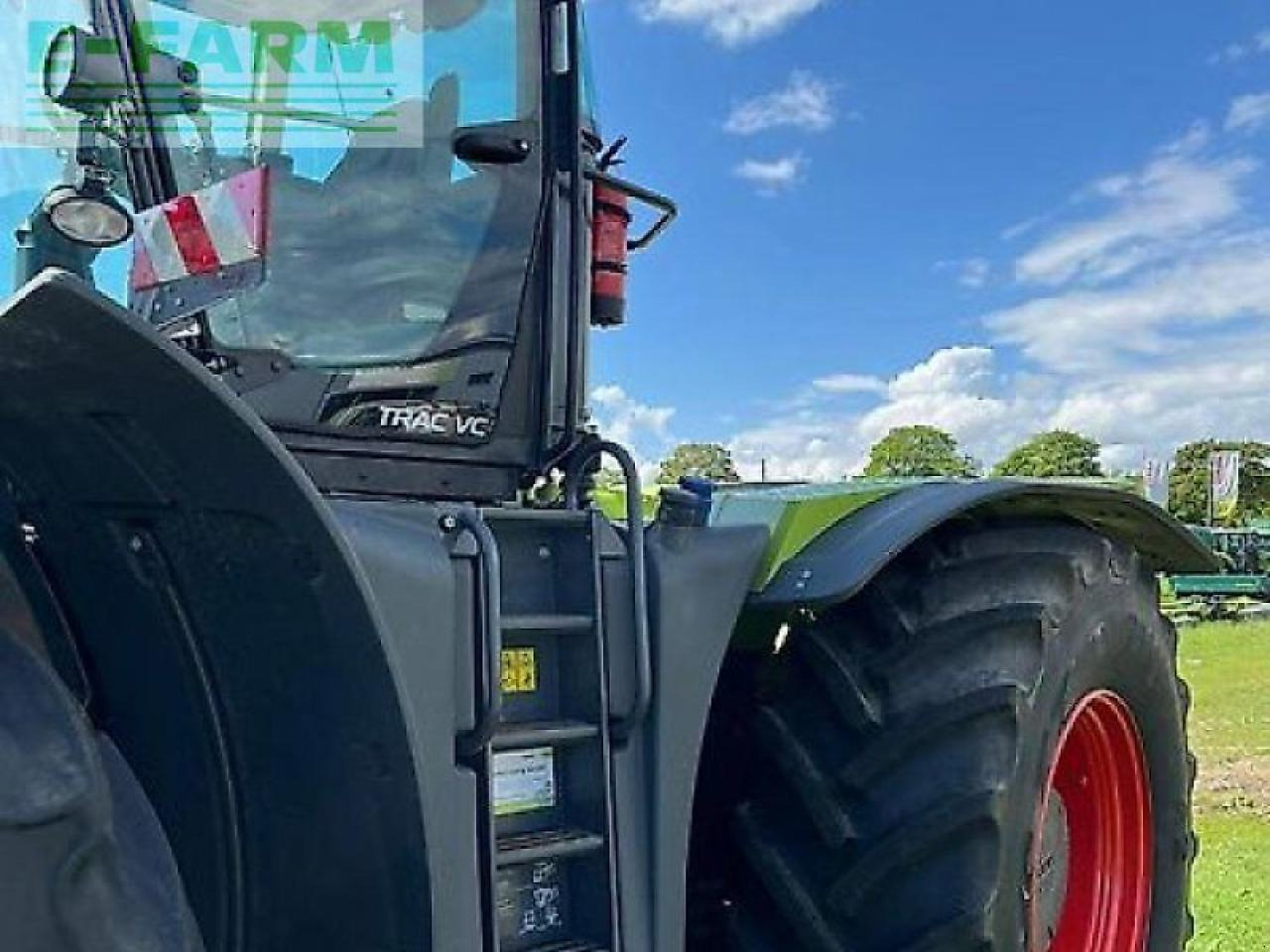 CLAAS xerion 4200 trac vc TRAC VC - Traktors: foto 5 CLAAS xerion 4200 trac vc TRAC VC - Traktors: foto 5