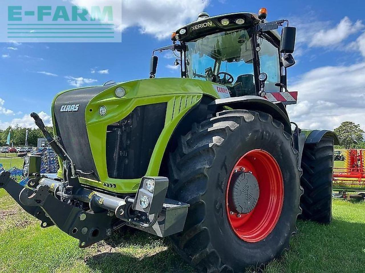 CLAAS xerion 4200 trac vc TRAC VC - Traktors: foto 2 CLAAS xerion 4200 trac vc TRAC VC - Traktors: foto 2