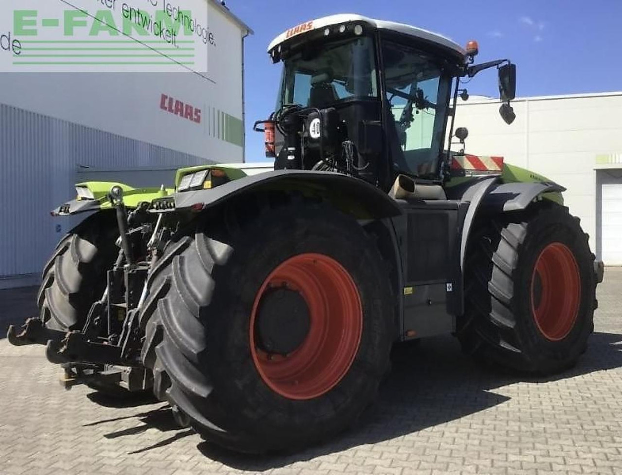 CLAAS xerion 5000 trac vc TRAC VC - Traktors: foto 5 CLAAS xerion 5000 trac vc TRAC VC - Traktors: foto 5