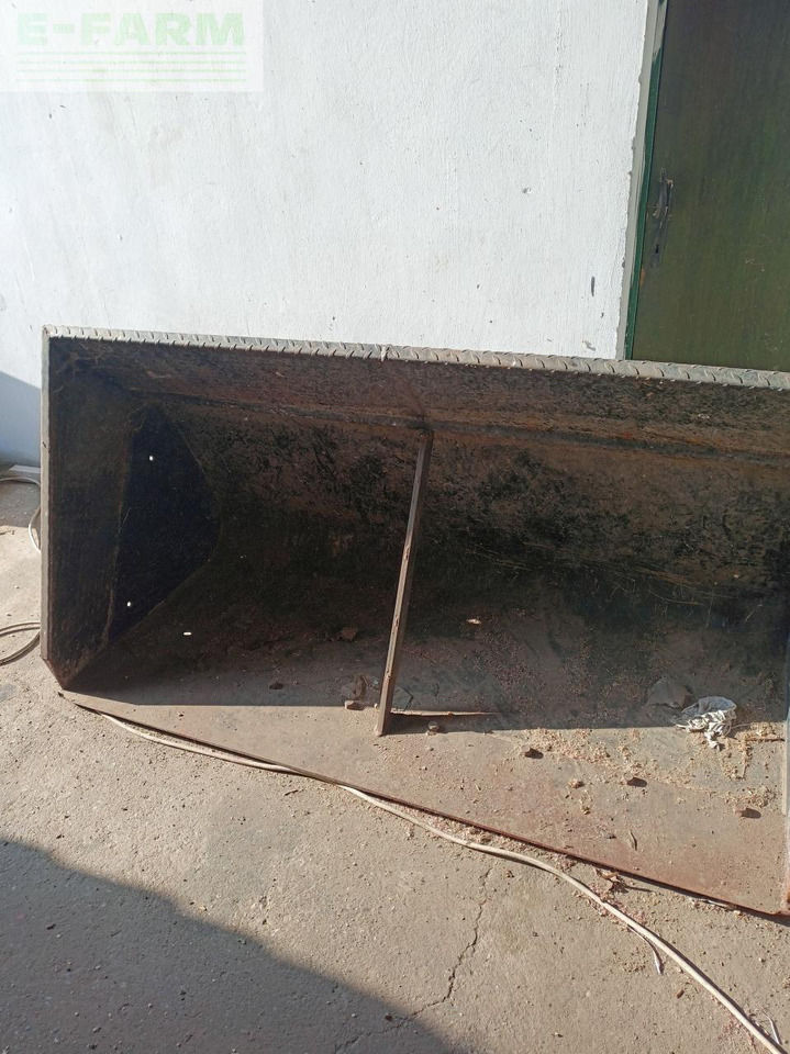 Case-IH Farmall A 110 - Traktors: foto 3 Case-IH Farmall A 110 - Traktors: foto 3