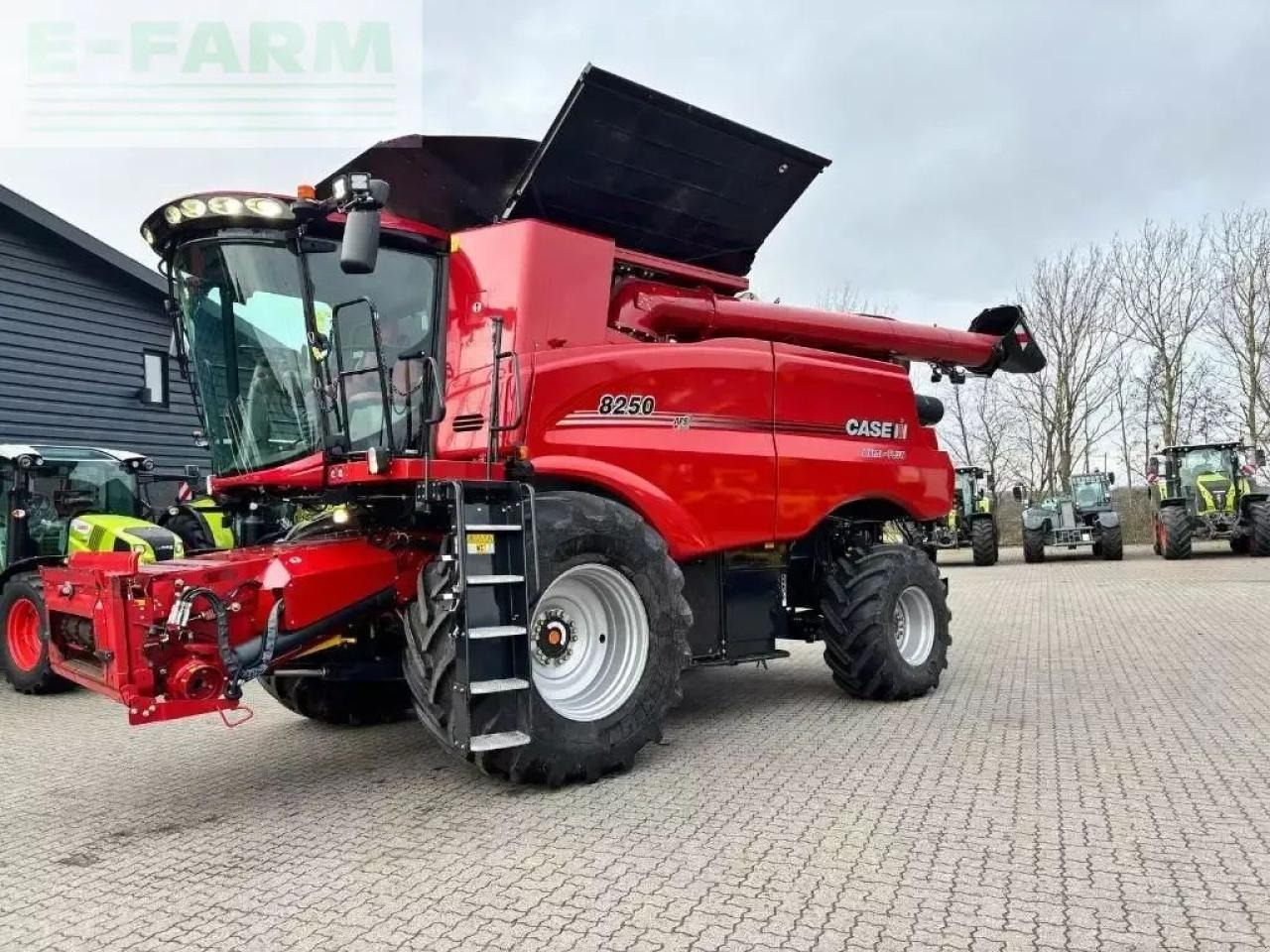 Case-IH axial flow 8250 - Labības kombains: foto 3 Case-IH axial flow 8250 - Labības kombains: foto 3