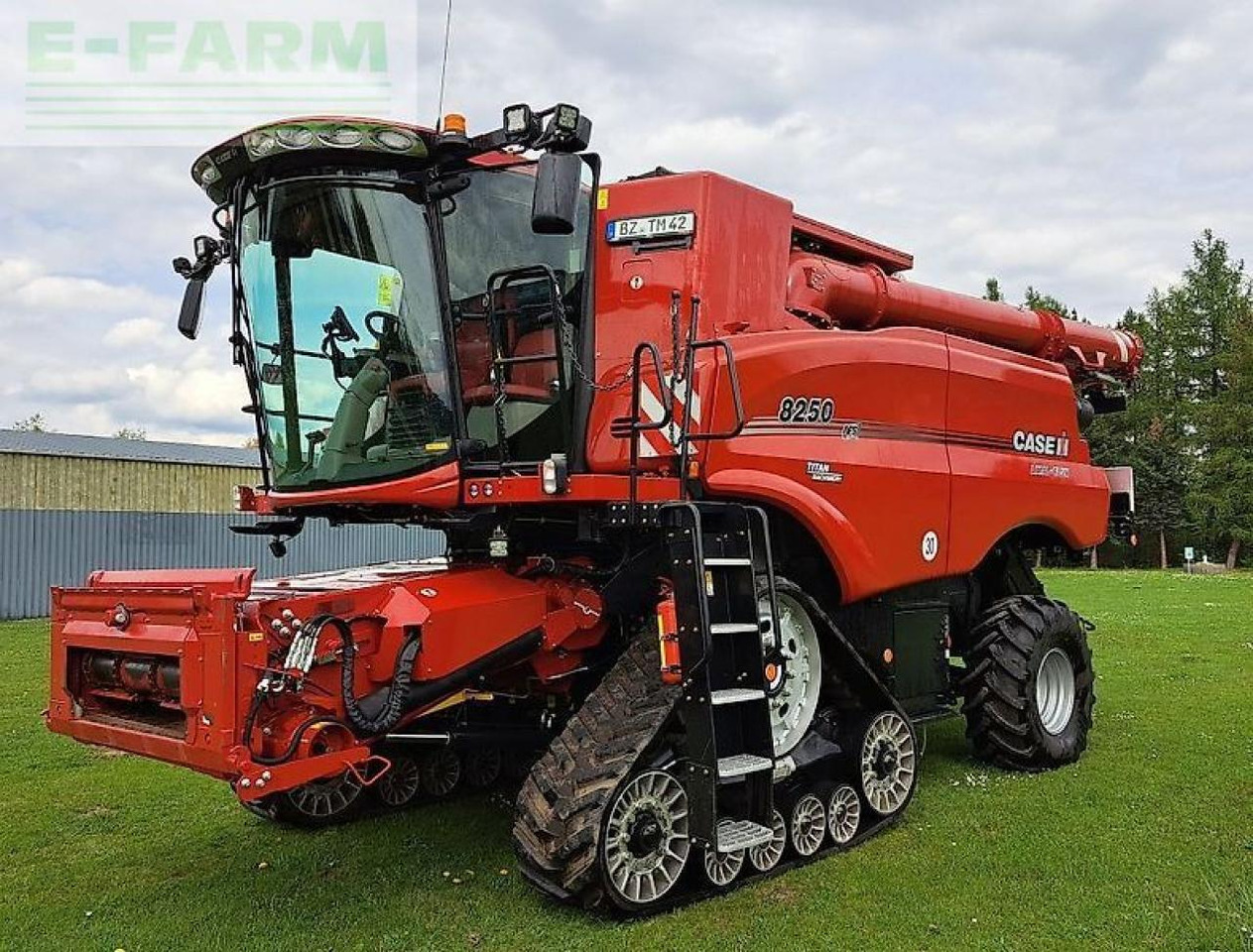 Case-IH axial flow 8250 sts - Labības kombains: foto 1 Case-IH axial flow 8250 sts - Labības kombains: foto 1