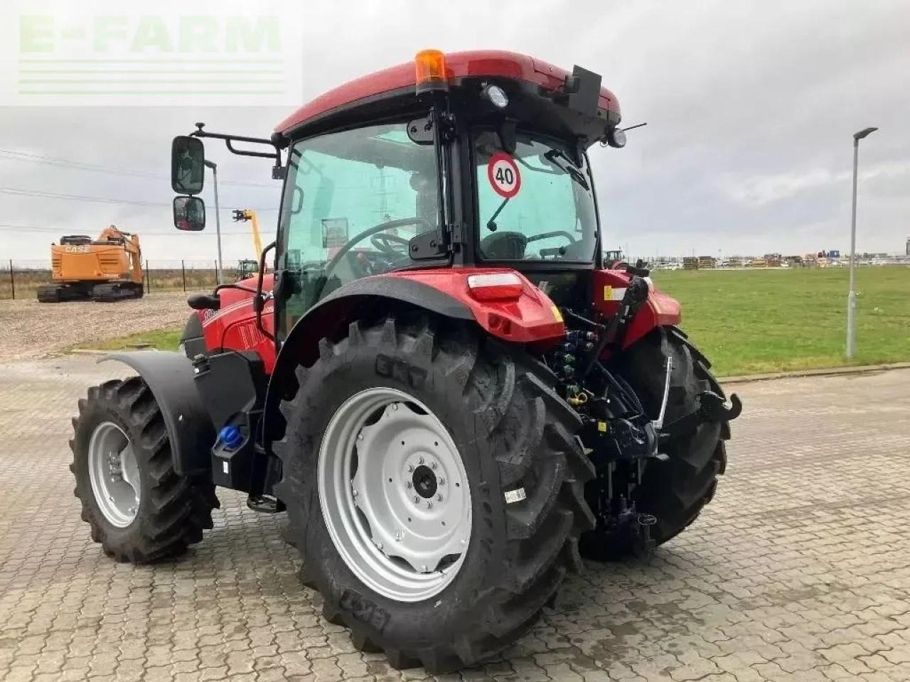 Case-IH farmall 100a - Traktors: foto 4 Case-IH farmall 100a - Traktors: foto 4