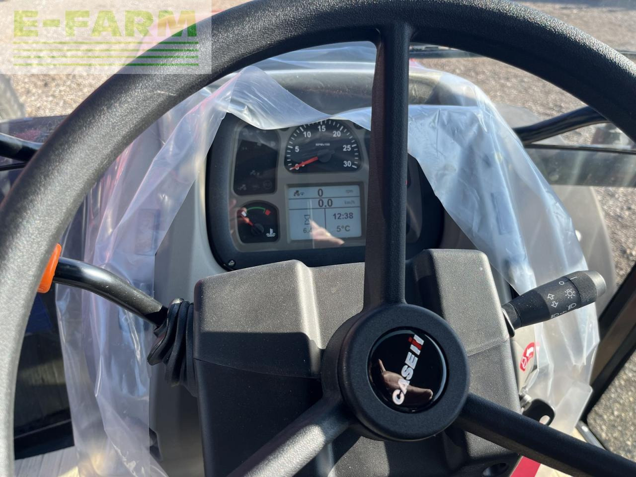 Case-IH farmall 55 a (stage v) - Traktors: foto 5 Case-IH farmall 55 a (stage v) - Traktors: foto 5