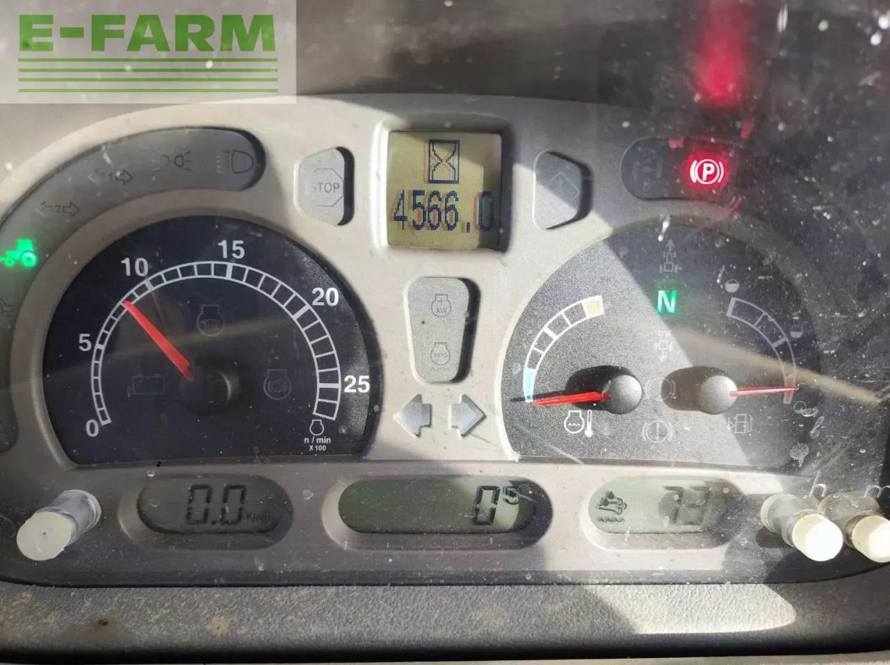 Case-IH maxxum 115 - Traktors: foto 5 Case-IH maxxum 115 - Traktors: foto 5