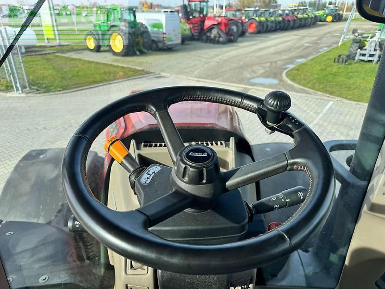 Traktors Case-IH optum 270: foto 14