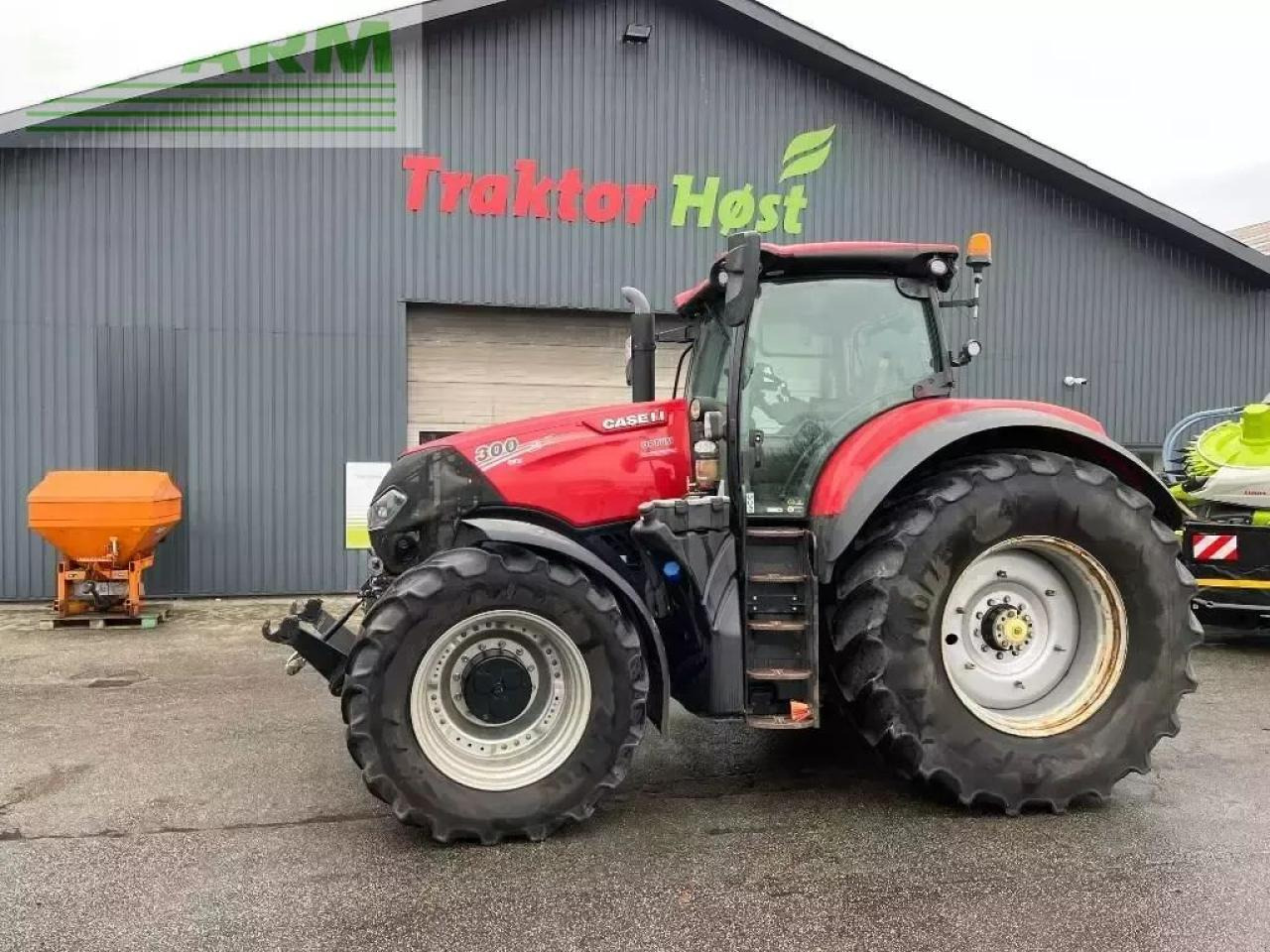 Case-IH optum 300 cvx CVX - Traktors: foto 1 Case-IH optum 300 cvx CVX - Traktors: foto 1