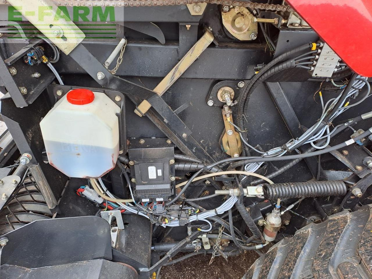 Kīpu prese Case-IH rb 544: foto 14
