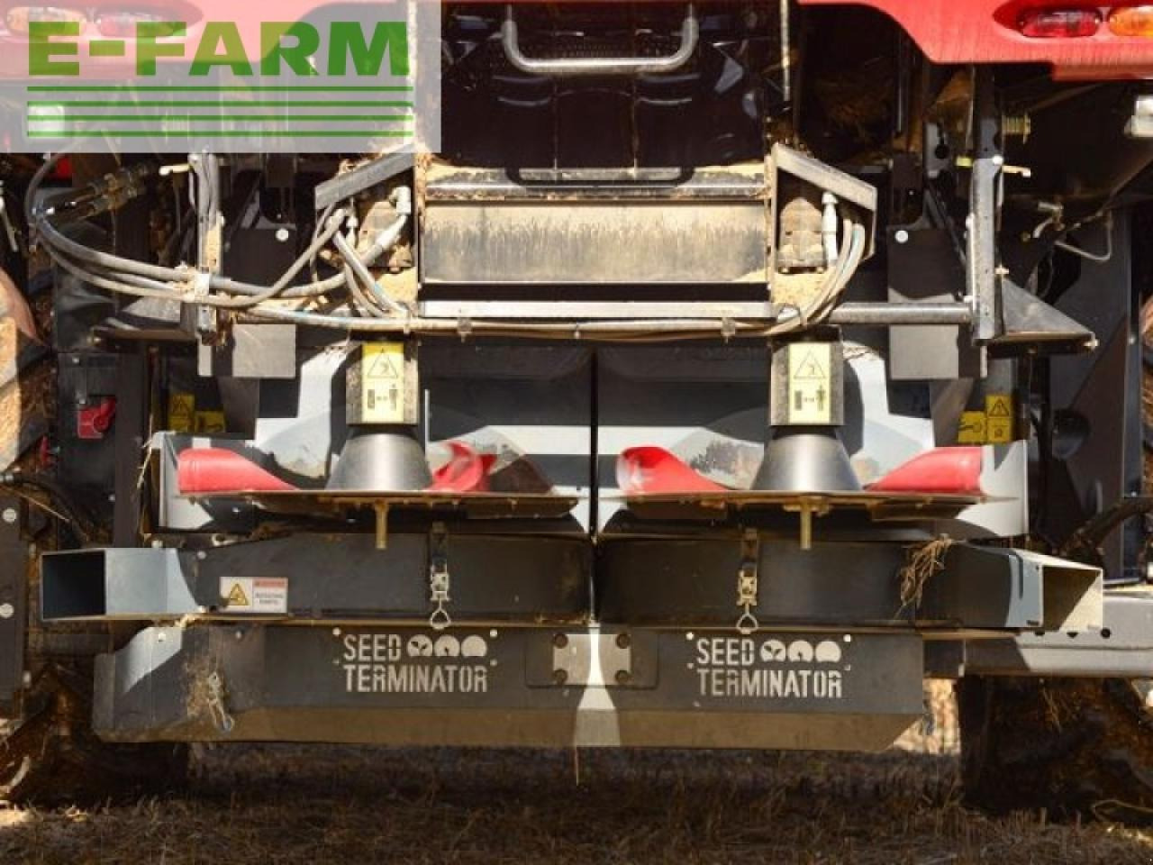 Case-IH seed terminator bouchard diffusion - Labības kombains: foto 1 Case-IH seed terminator bouchard diffusion - Labības kombains: foto 1