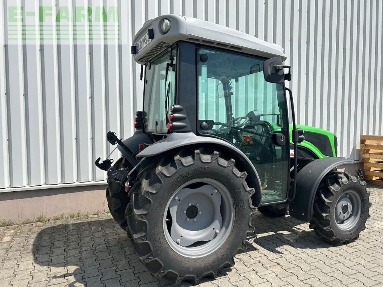 Deutz-Fahr 3050 - Traktors: foto 5 Deutz-Fahr 3050 - Traktors: foto 5