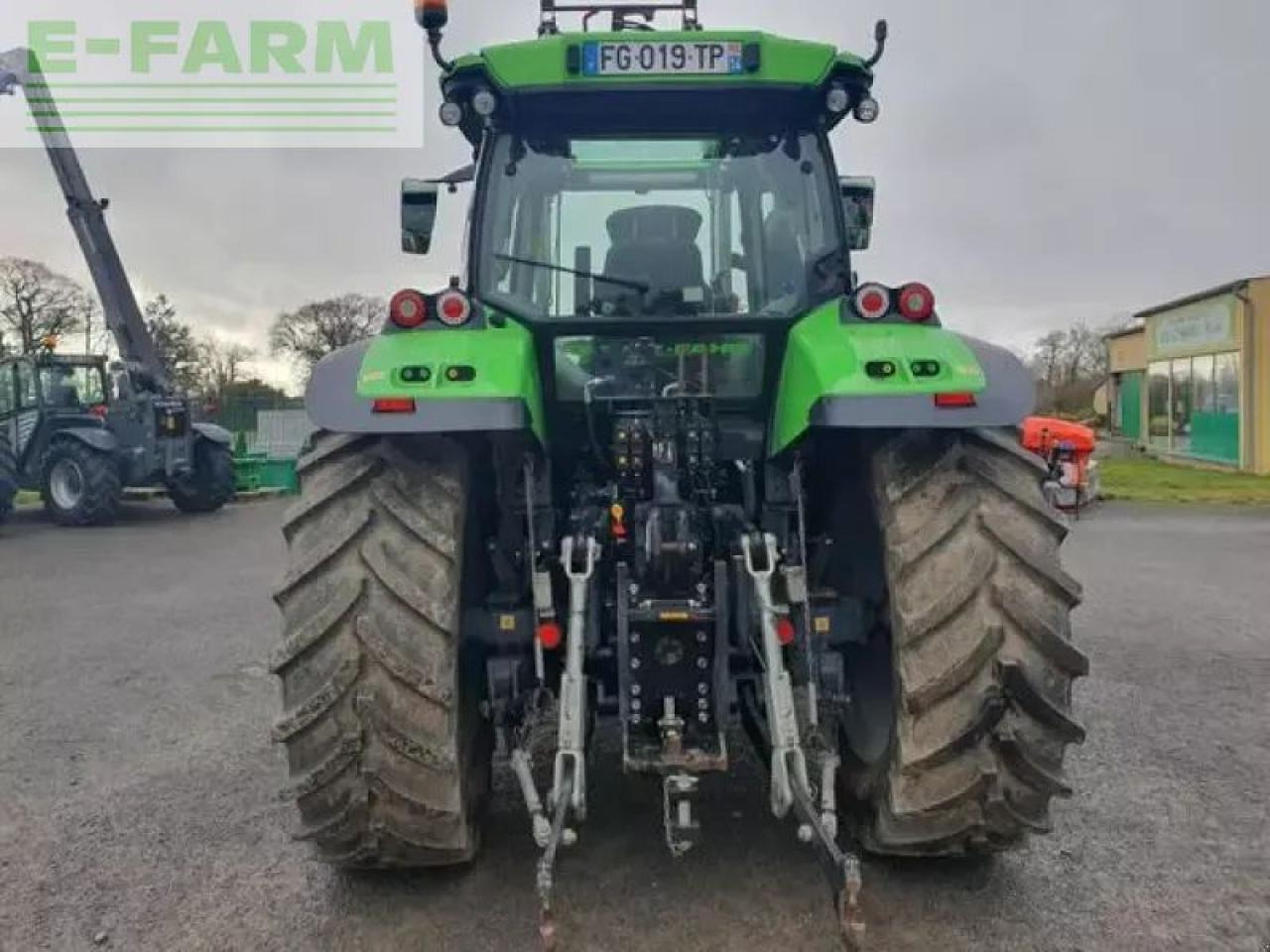 Deutz-Fahr 6120 - Traktors: foto 3 Deutz-Fahr 6120 - Traktors: foto 3