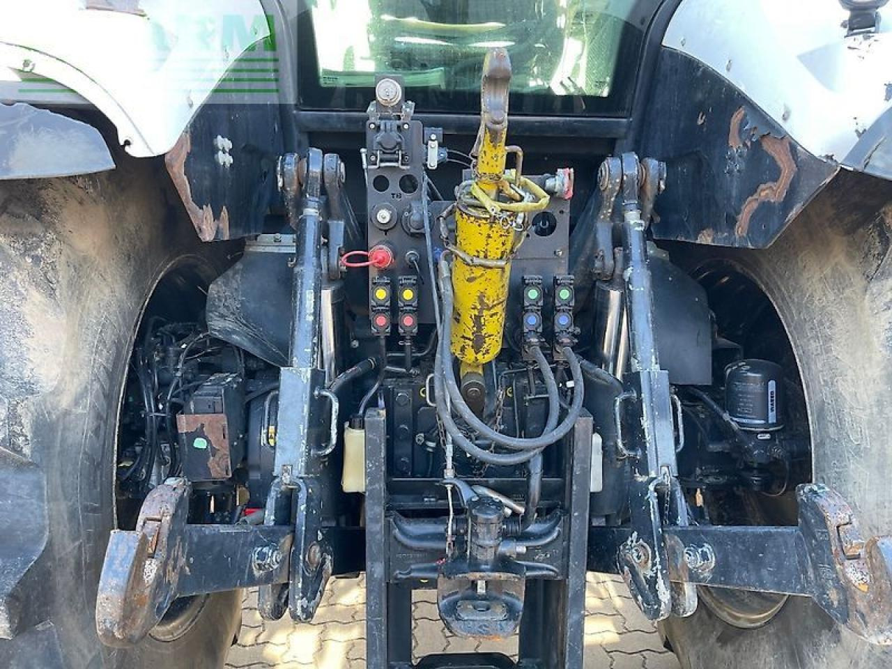 Deutz-Fahr 6215 agrotron ttv - Traktors: foto 5 Deutz-Fahr 6215 agrotron ttv - Traktors: foto 5