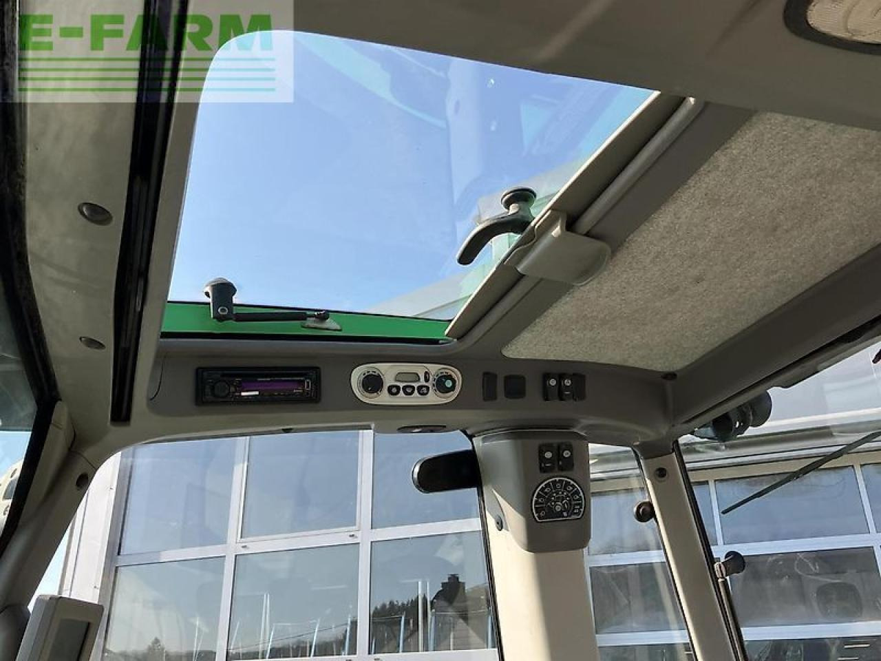 Deutz-Fahr 7250 agrotron ttv - Traktors: foto 5 Deutz-Fahr 7250 agrotron ttv - Traktors: foto 5