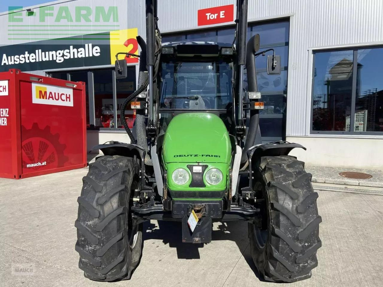 Deutz-Fahr agroplus 85 - Traktors: foto 3 Deutz-Fahr agroplus 85 - Traktors: foto 3