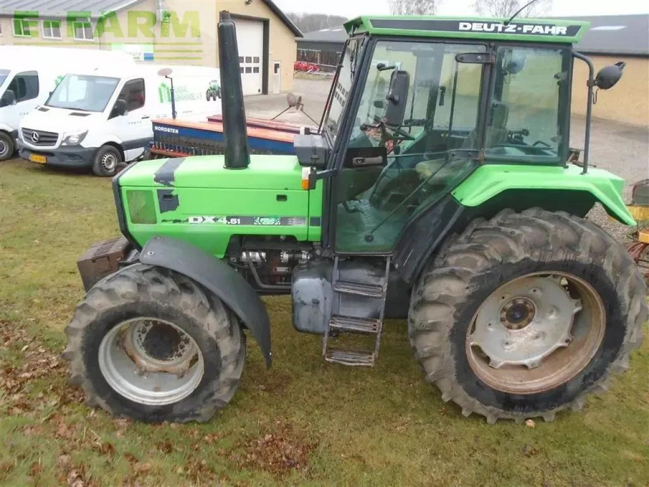 Deutz-Fahr agroprima dx 4,51 - Traktors: foto 2 Deutz-Fahr agroprima dx 4,51 - Traktors: foto 2