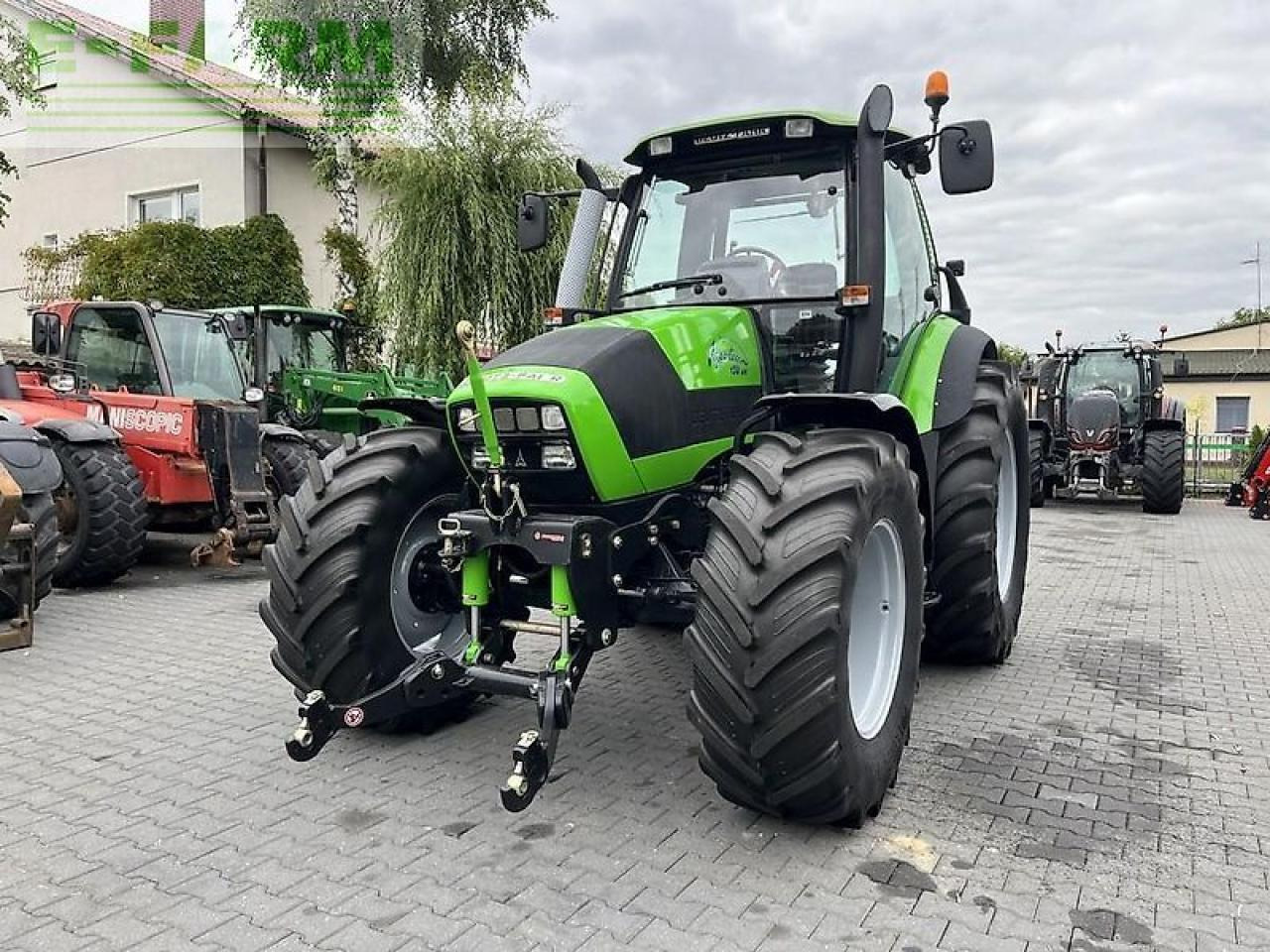 Deutz-Fahr agrotron 150 - Traktors: foto 2 Deutz-Fahr agrotron 150 - Traktors: foto 2