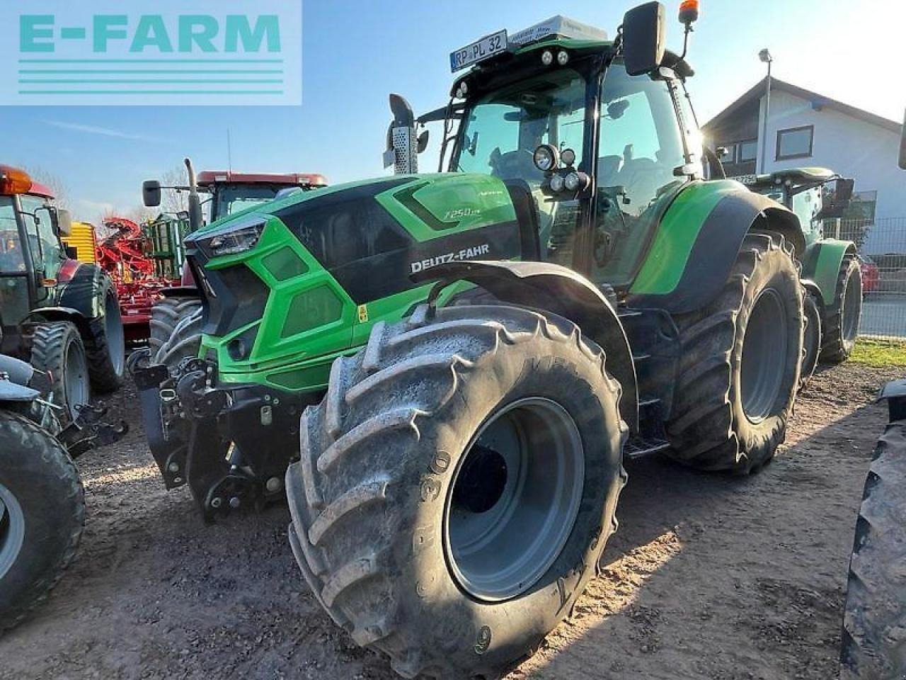 Deutz-Fahr agrotron 7250 ttv TTV - Traktors: foto 1 Deutz-Fahr agrotron 7250 ttv TTV - Traktors: foto 1