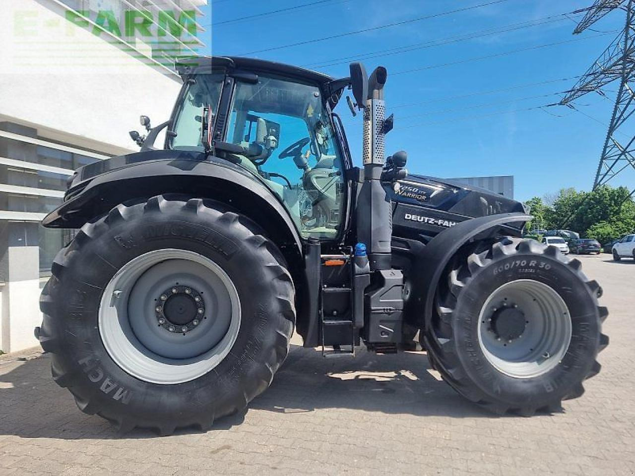 Deutz-Fahr agrotron 7250 ttv warrior - Traktors: foto 4 Deutz-Fahr agrotron 7250 ttv warrior - Traktors: foto 4