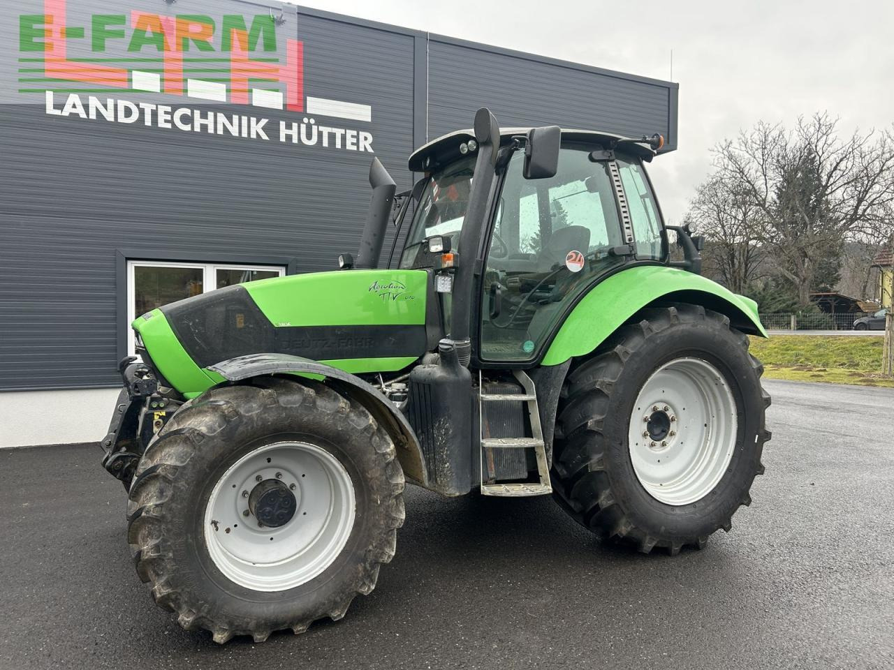 Deutz-Fahr agrotron ttv 610 - Traktors: foto 1 Deutz-Fahr agrotron ttv 610 - Traktors: foto 1