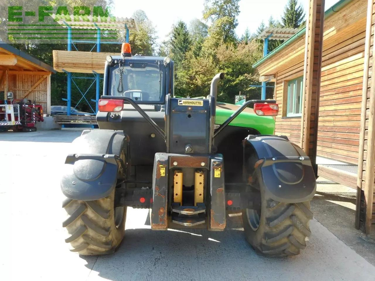 Deutz-Fahr agrovector 37.6 ( 3,7 tonnen - 6 meter ) 40 km/h - Teleskopiskais iekrāvējs: foto 3 Deutz-Fahr agrovector 37.6 ( 3,7 tonnen - 6 meter ) 40 km/h - Teleskopiskais iekrāvējs: foto 3
