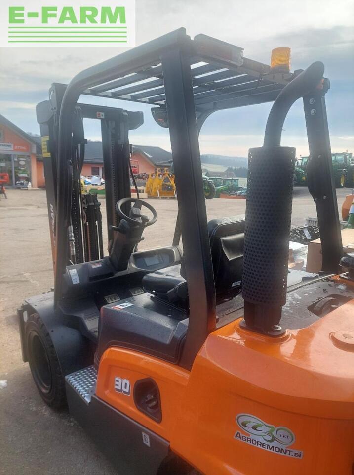 Doosan D30NXS - Autokrāvējs: foto 3 Doosan D30NXS - Autokrāvējs: foto 3
