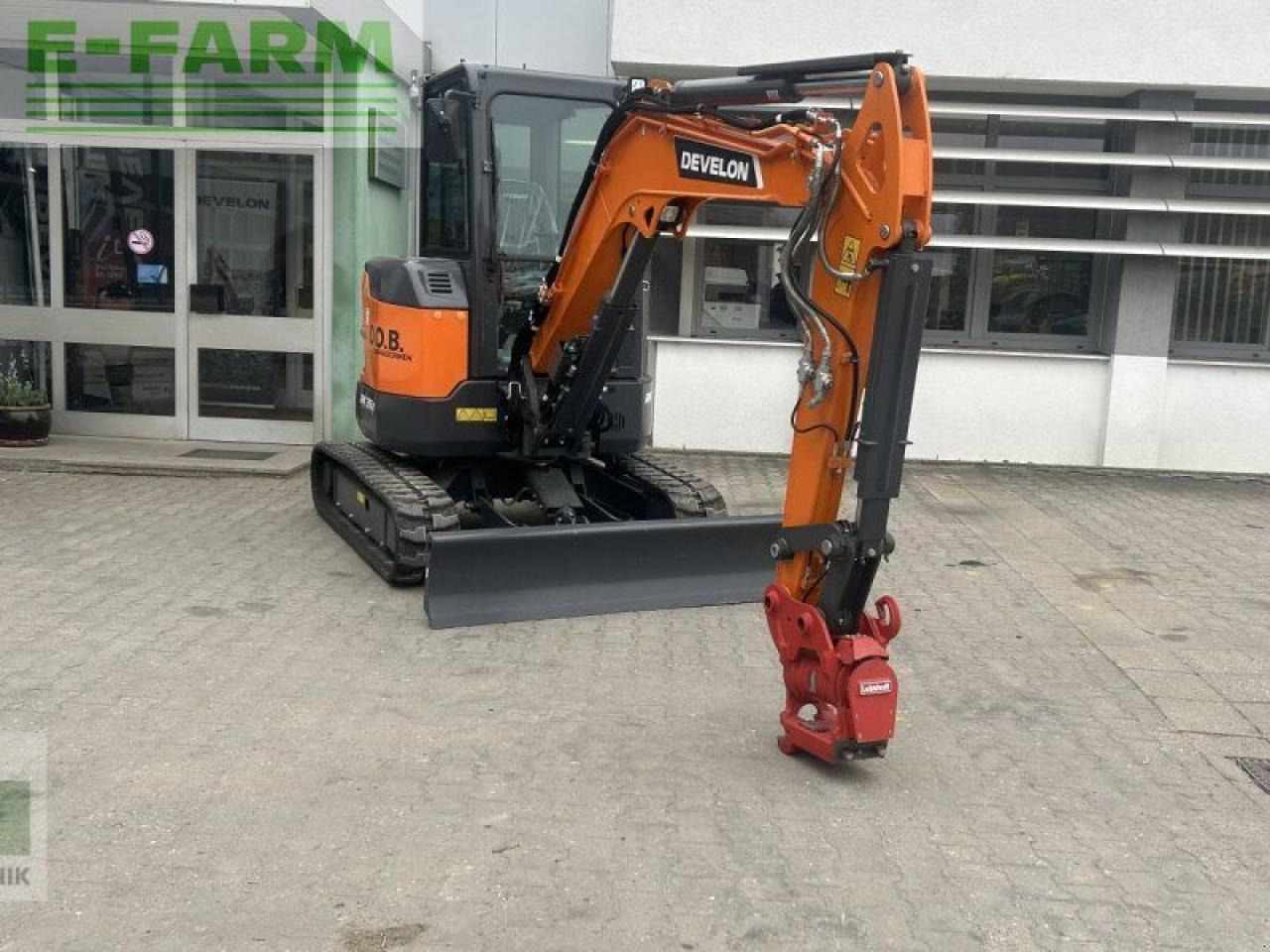 Doosan dx 35z-7 - Mini-ekskavators: foto 4 Doosan dx 35z-7 - Mini-ekskavators: foto 4